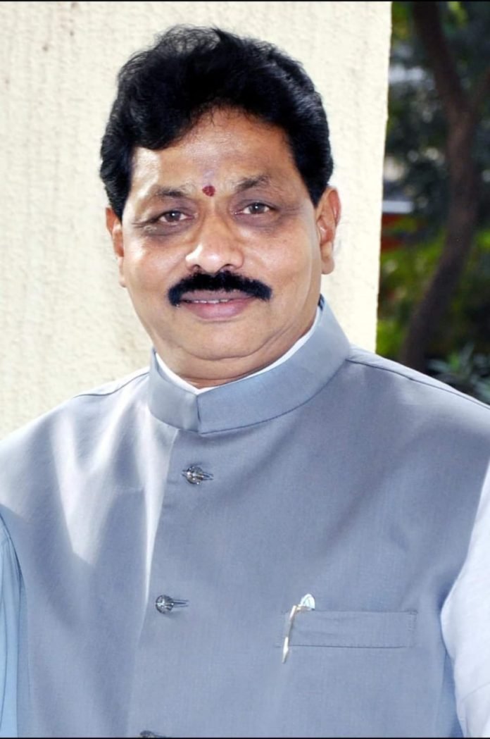 दिलीप