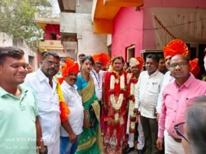 transgender marriage in india,किन्नर सपना आणि बाळूचा जगावेगळा विवाह शिवलक्ष्मीच्या साक्षीने थाटात संपन्न 4 transgender marriage in india,