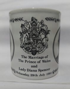 किंग चार्ल्स आणि प्रिन्सेस डायना यांच्या विवाहाचा कॉफी मग नगर मध्ये 4 Souvenir Royal Wedding Mug Charles And Diana