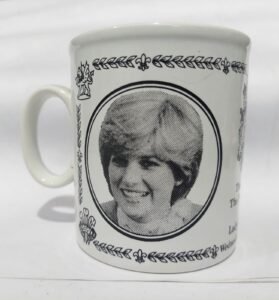 किंग चार्ल्स आणि प्रिन्सेस डायना यांच्या विवाहाचा कॉफी मग नगर मध्ये 3 Souvenir Royal Wedding Mug Charles And Diana