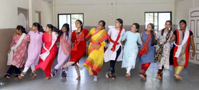 lavani training in ahilyanagar
