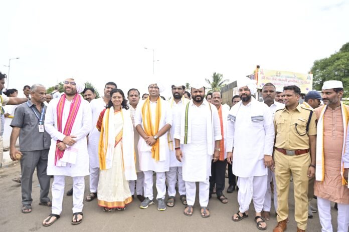 aashadhi wari ekadashi 2026 enters solapur